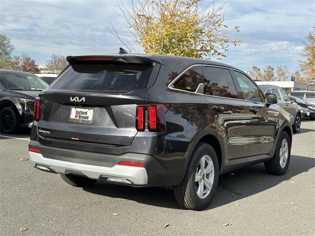 2025 Kia Sorento LX