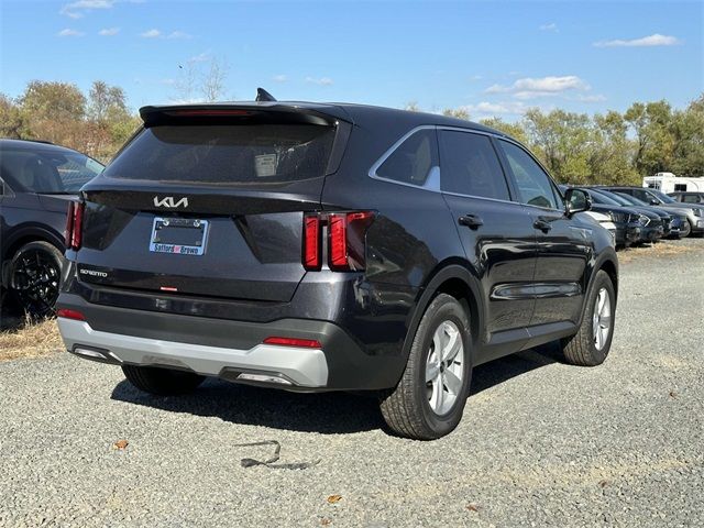 2025 Kia Sorento LX