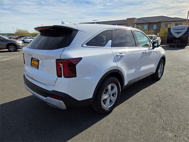 2025 Kia Sorento LX