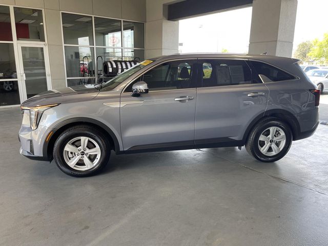 2025 Kia Sorento LX