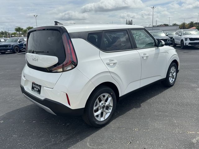 2025 Kia Soul LX