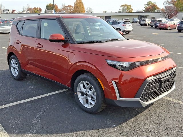 2025 Kia Soul LX