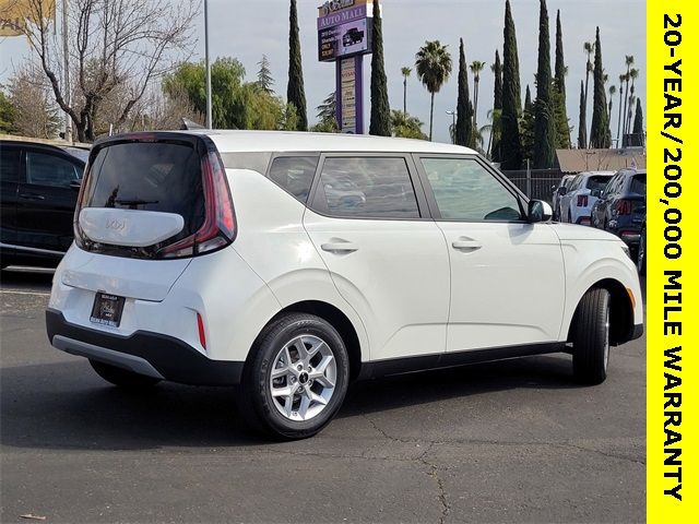 2025 Kia Soul LX