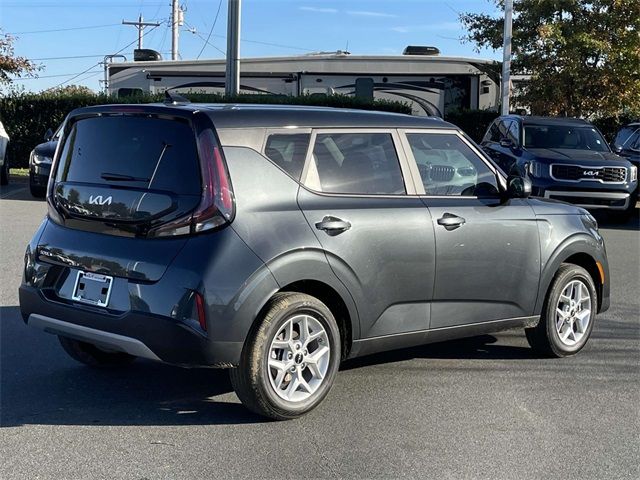 2025 Kia Soul LX