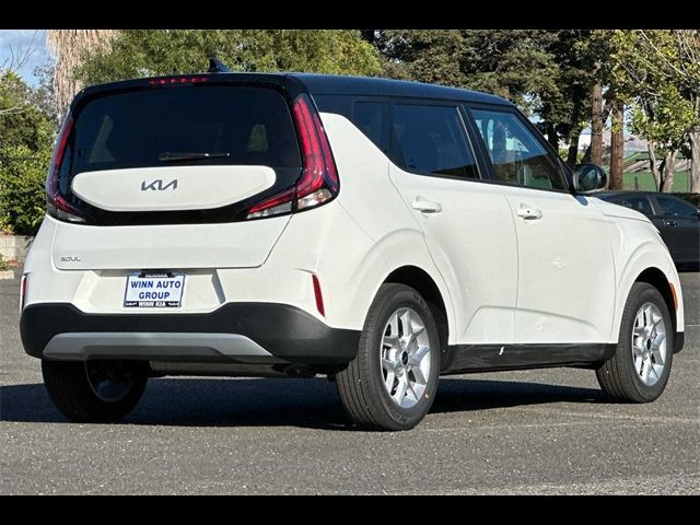 2025 Kia Soul S