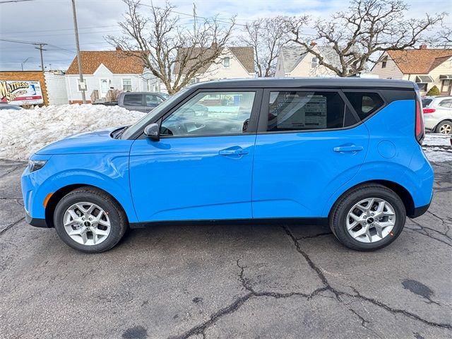 2025 Kia Soul S