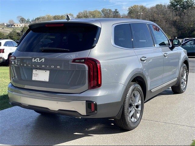 2025 Kia Telluride LX