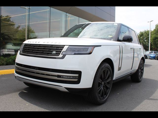 2025 Land Rover Range Rover SE