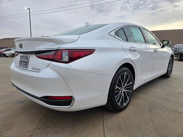 2025 Lexus ES 300h