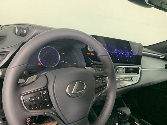 2025 Lexus ES 300h