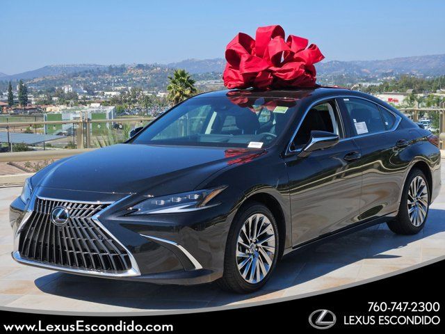 2025 Lexus ES 300h Luxury