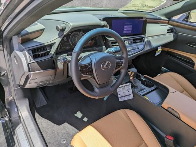 2025 Lexus ES 300h