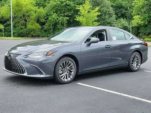 2025 Lexus ES 300h Ultra Luxury