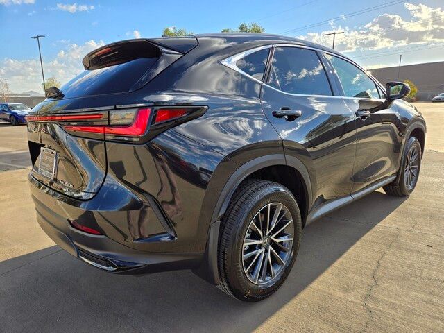 2025 Lexus NX 350h Premium