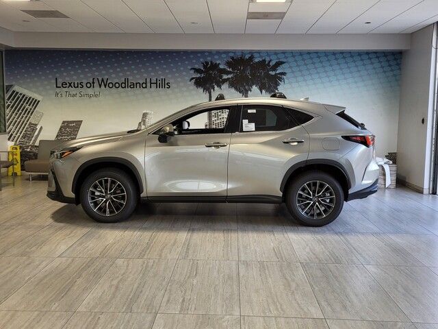 2025 Lexus NX 350h Premium