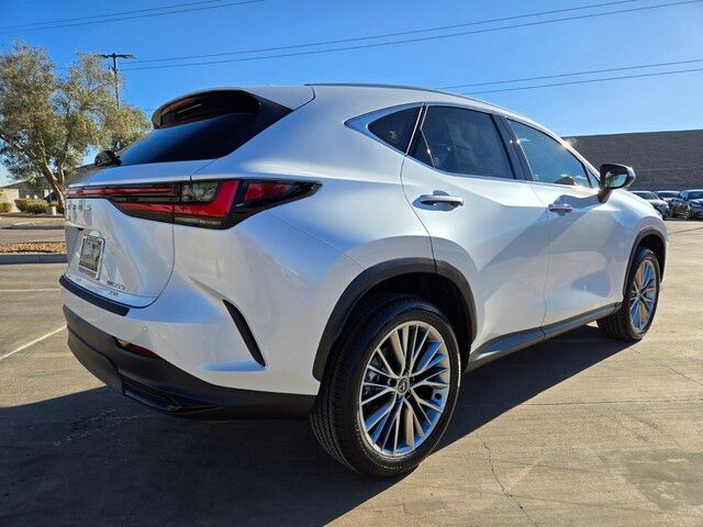 2025 Lexus NX 350h Premium