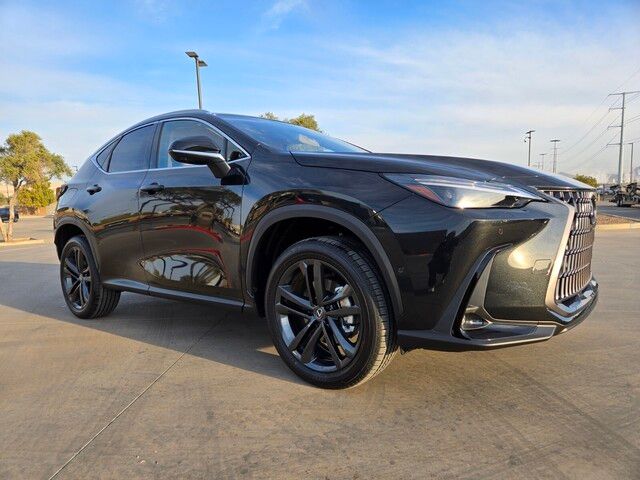 2025 Lexus NX 450h+ Luxury