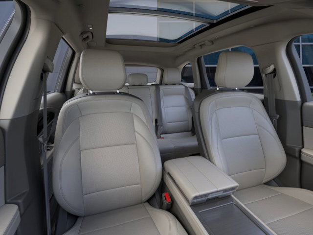 Vehicle image 10 of 22