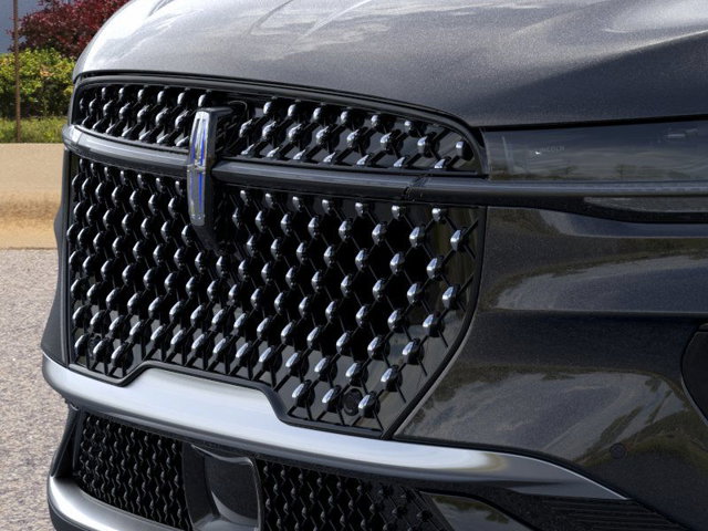 Vehicle image 17 of 22