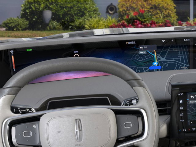 Vehicle image 13 of 22