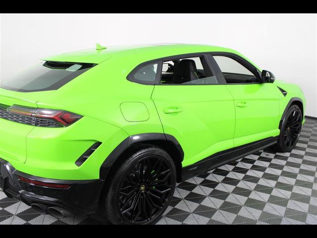2025 Lamborghini Urus SE
