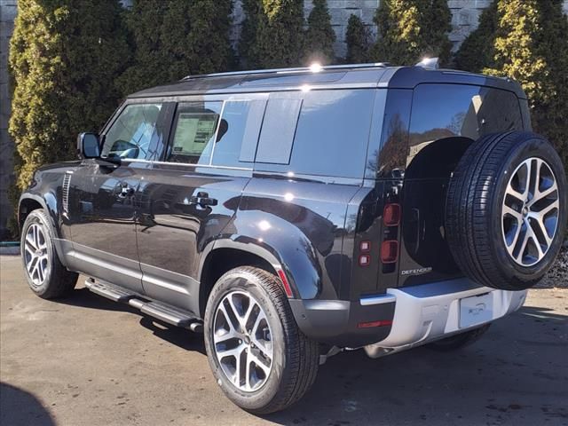 2025 Land Rover Defender S