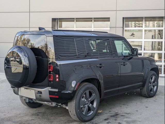 2025 Land Rover Defender X-Dynamic SE