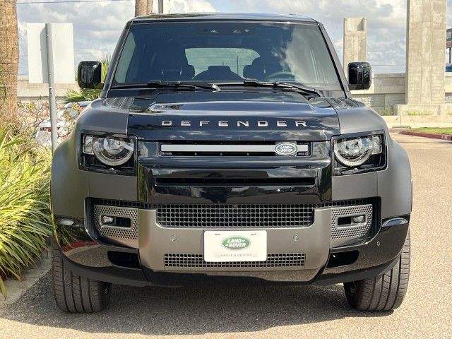 2025 Land Rover Defender V8