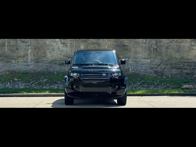 2025 Land Rover Defender V8