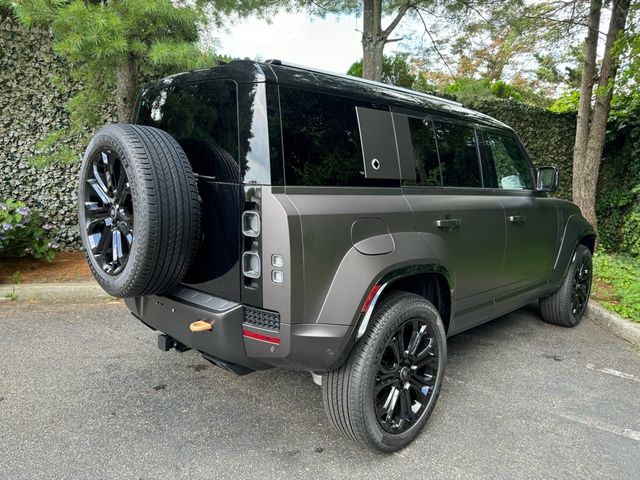 2025 Land Rover Defender OCTA