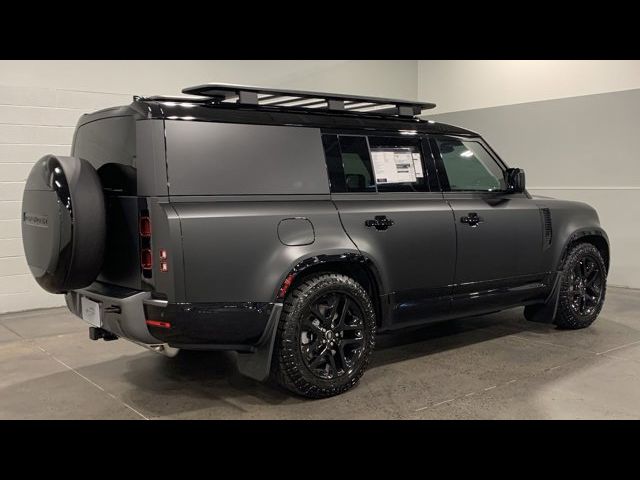 2025 Land Rover Defender Outbound