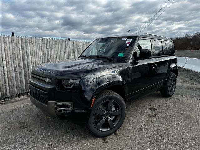 2025 Land Rover Defender X-Dynamic SE