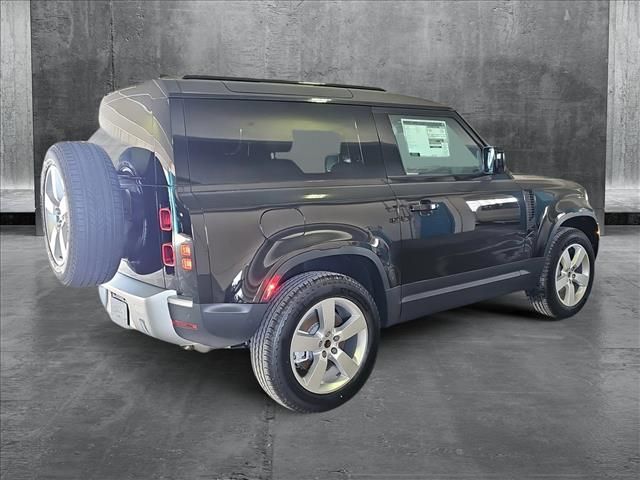 2025 Land Rover Defender S