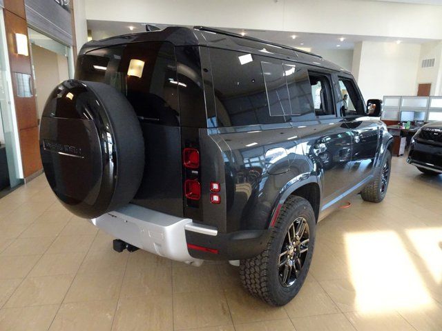 2025 Land Rover Defender S