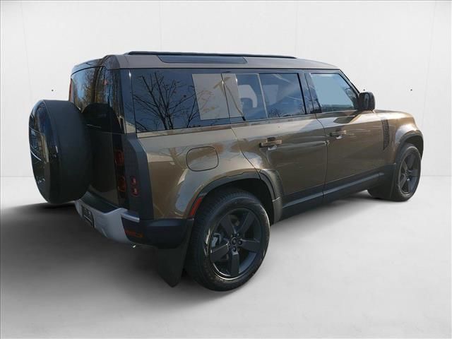 2025 Land Rover Defender S