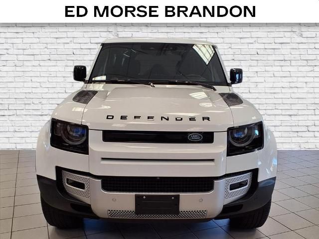 2025 Land Rover Defender S