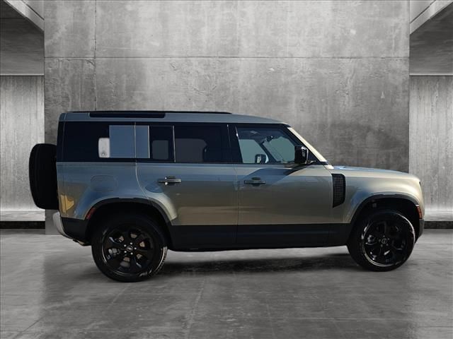 2025 Land Rover Defender S