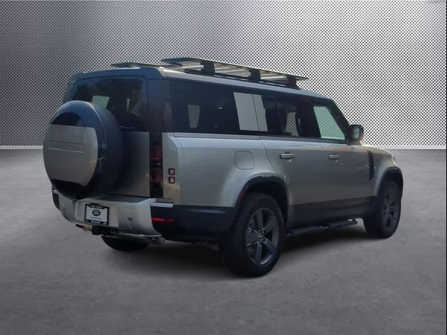 2025 Land Rover Defender S