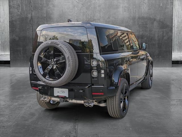 2025 Land Rover Defender V8