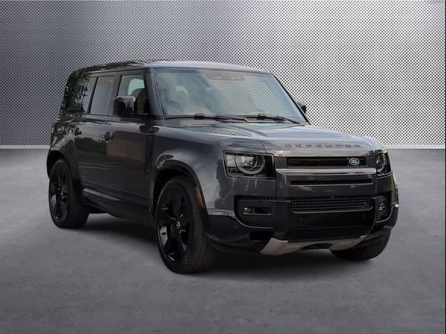 2025 Land Rover Defender V8