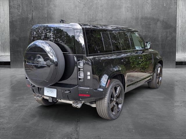 2025 Land Rover Defender V8