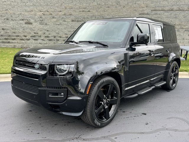 2025 Land Rover Defender V8