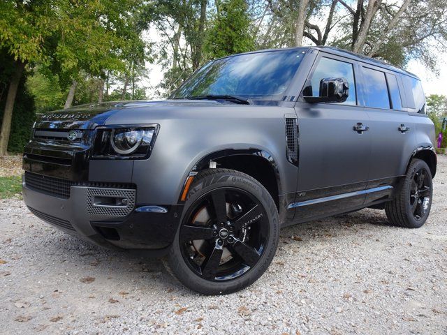 2025 Land Rover Defender V8