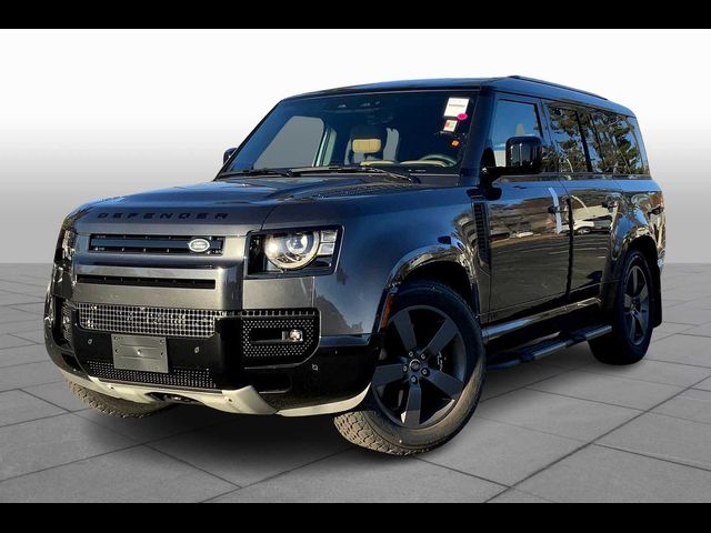 2025 Land Rover Defender V8