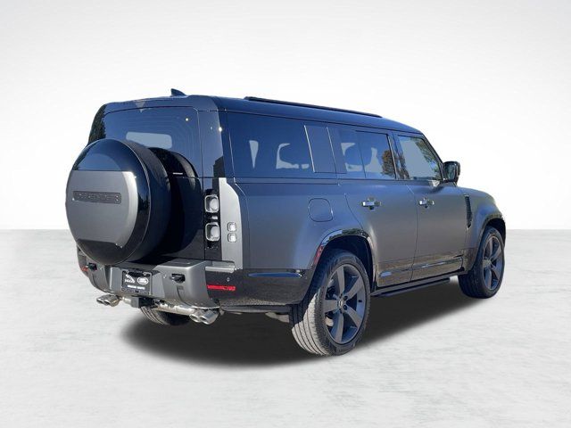 2025 Land Rover Defender V8