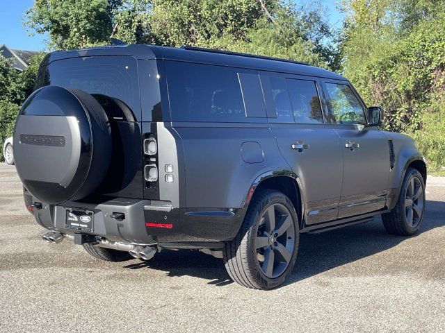 2025 Land Rover Defender V8