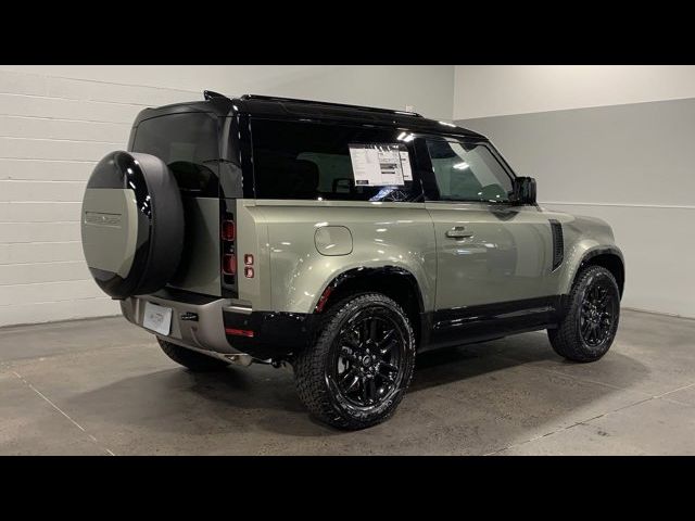 2025 Land Rover Defender X-Dynamic SE