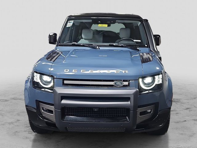 2025 Land Rover Defender X-Dynamic SE