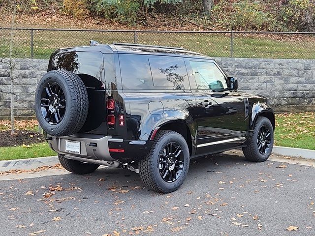 2025 Land Rover Defender X-Dynamic SE