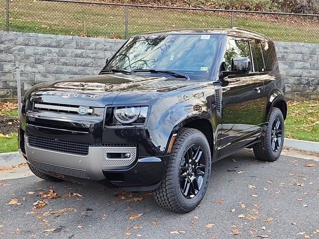 2025 Land Rover Defender X-Dynamic SE